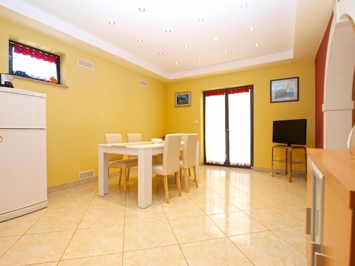 Puntizela 727 Apartmán Pula